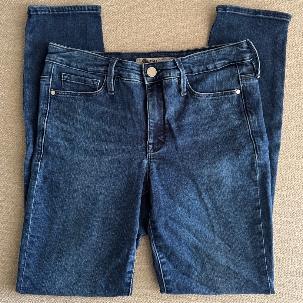 ATHLETA Sculptek 9” Rise Skinny Jean in Dark Wash